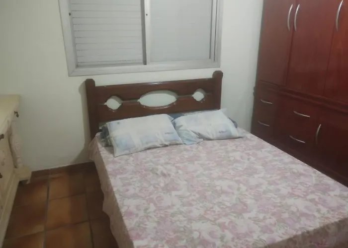 O Apê no Guarujá Apartamento